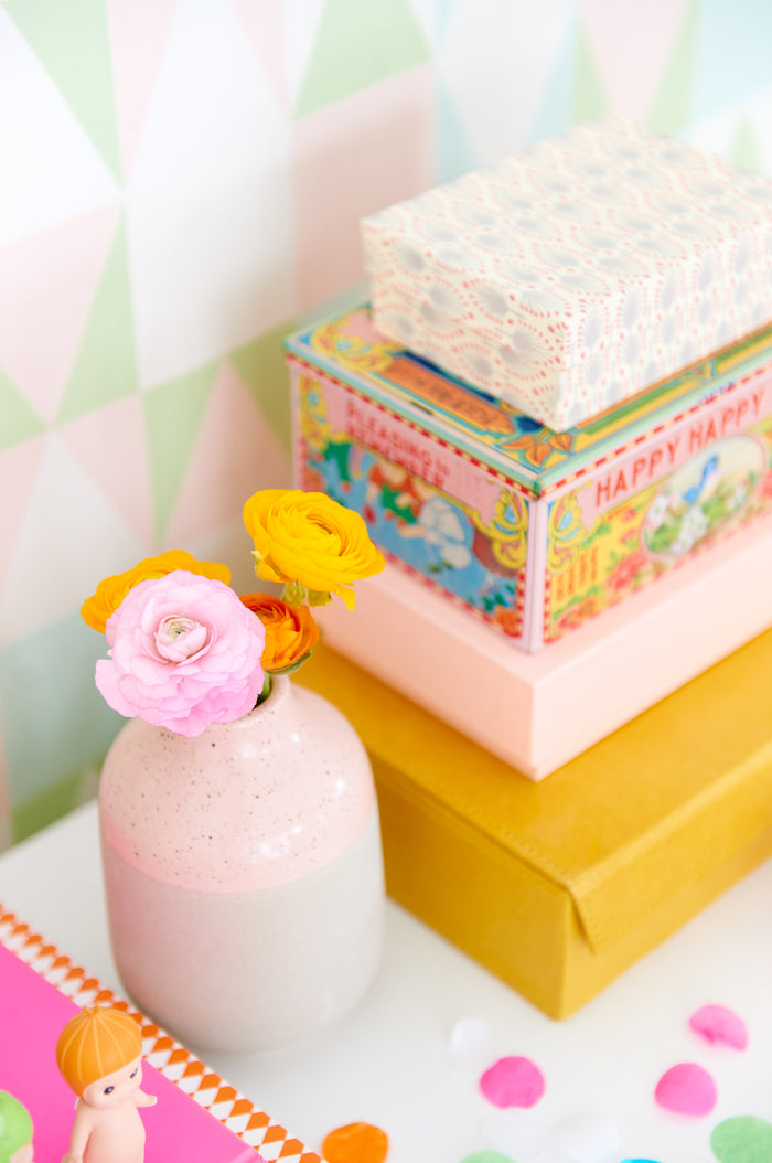 Alice Geometric Wallpaper - Candy