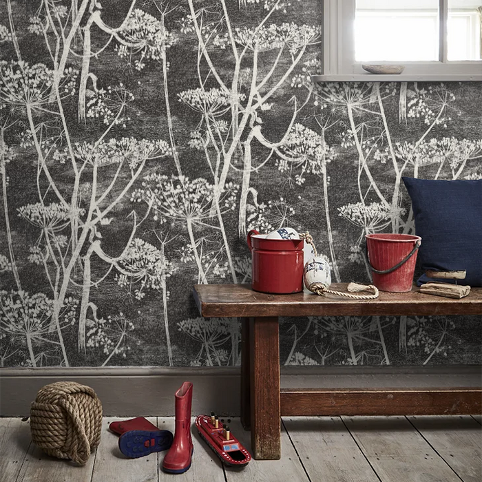 Cow Parsley Wallpaper - Black/White