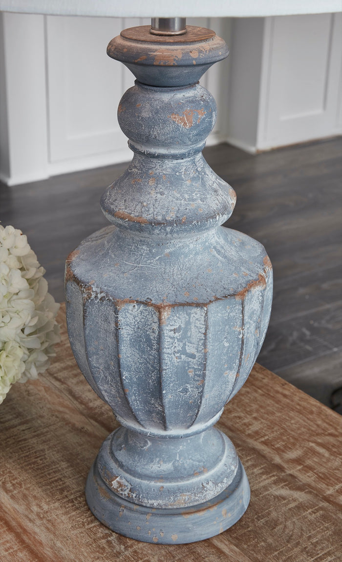 Cylerick Table Lamp - Adams Furniture