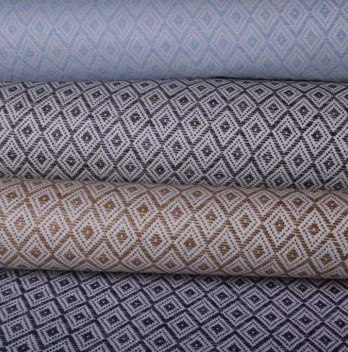 Diamond Wave - Grasscloth Wallpaper - Caramel Latte