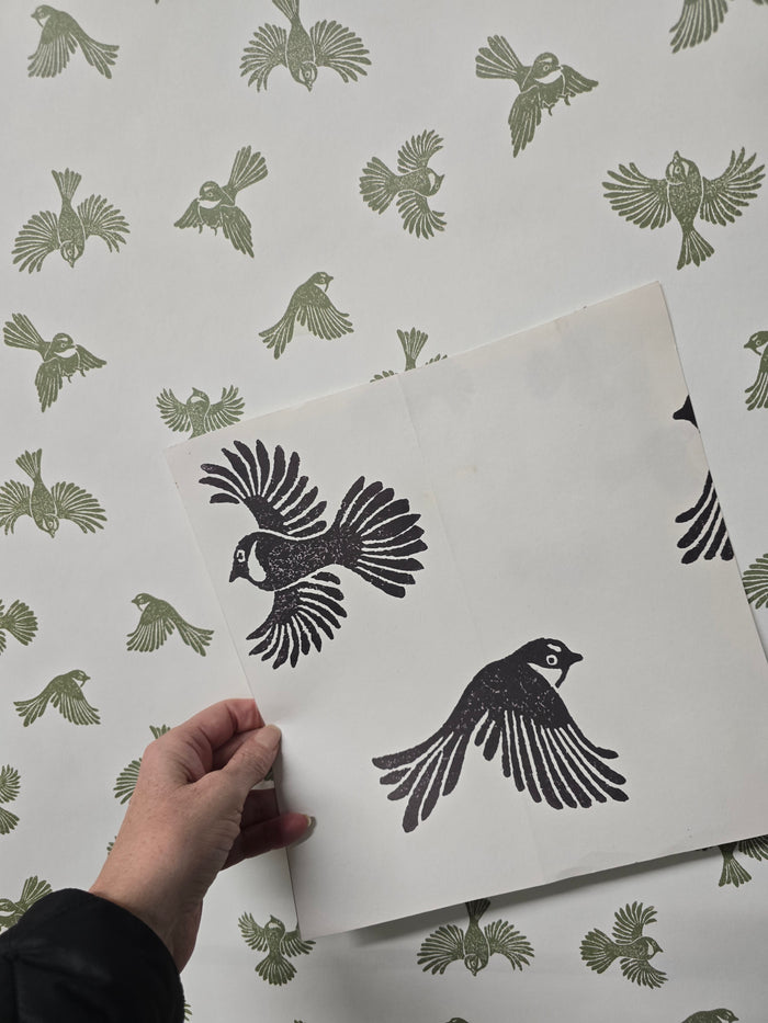 Fantail Flight Wallpaper - Black/White