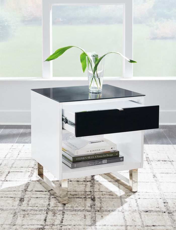 Gardoni End Table - Adams Furniture