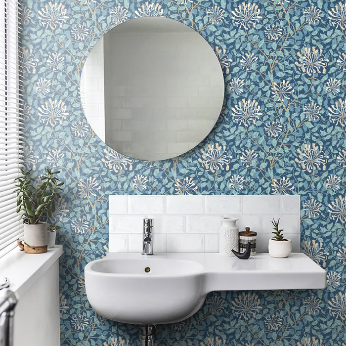 Honeysuckle Leaf Trail Wallpaper - Ohpopsi - Navy Blue
