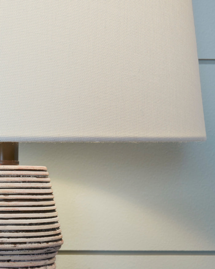 Jairburns Table Lamp (Set of 2) - Adams Furniture