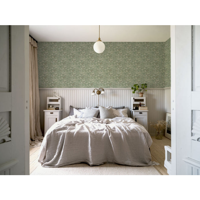 Lilla Dockekulla Wallpaper - Green - Paste the Paper