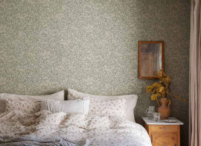 Linnea Garden Wallpaper - Green