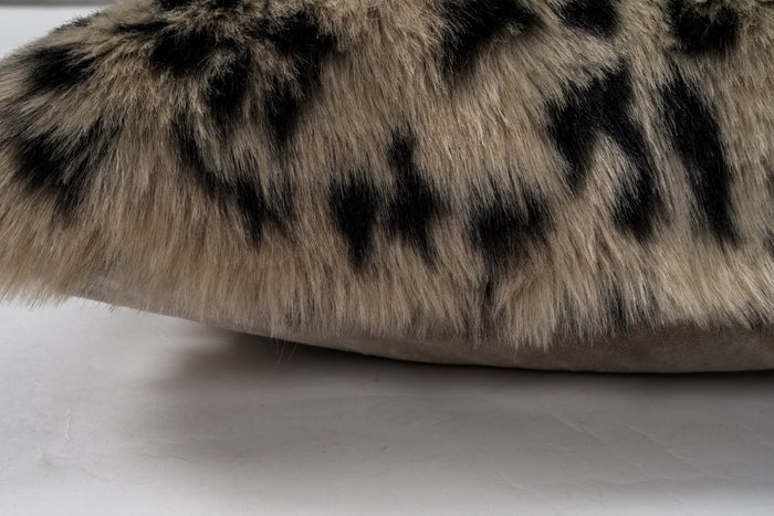 Luxury Leopard Pillow - Adams Furniture