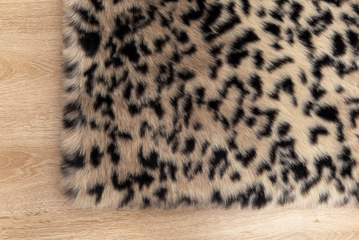 Luxury Leopard Print 5x7 Area Rug - Adams Furniture