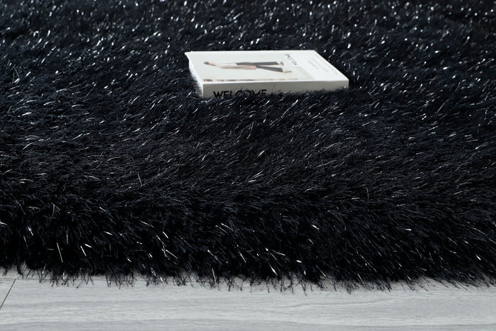 Manhattan 5x7 Black Area Rug - Adams Furniture