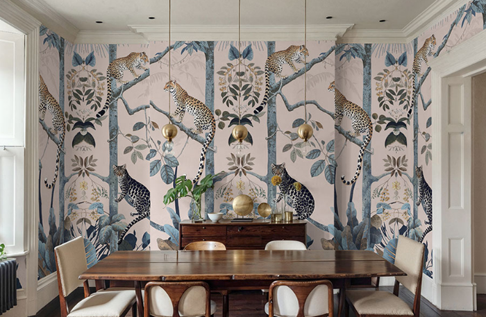 Panthera Mural Hybrid Wallpaper - Pink