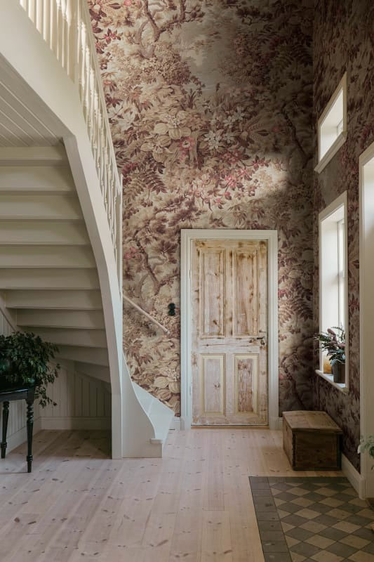 Sample - Johannas Damm Mural Wallpaper - Brown