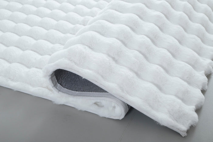 Valencia 5x7 Area Rug - Adams Furniture
